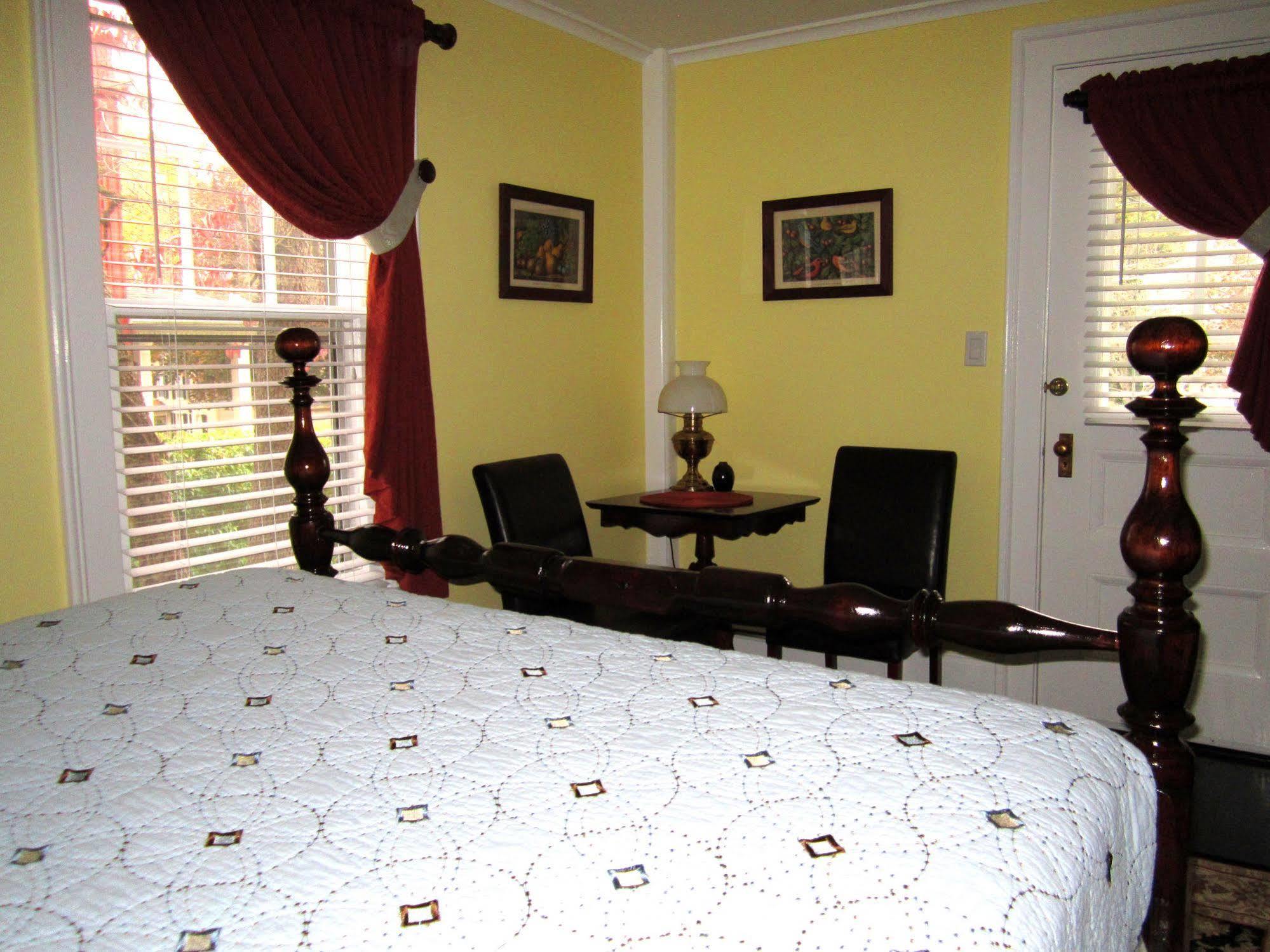 Baldwinsville Bed And Breakfast Exterior photo